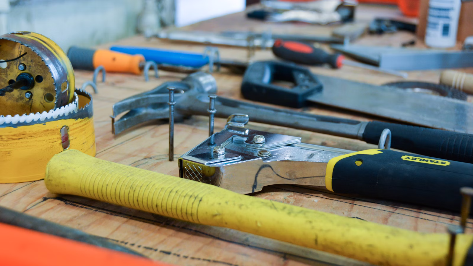 Builder quote request page article cover for Australian trade businesses
